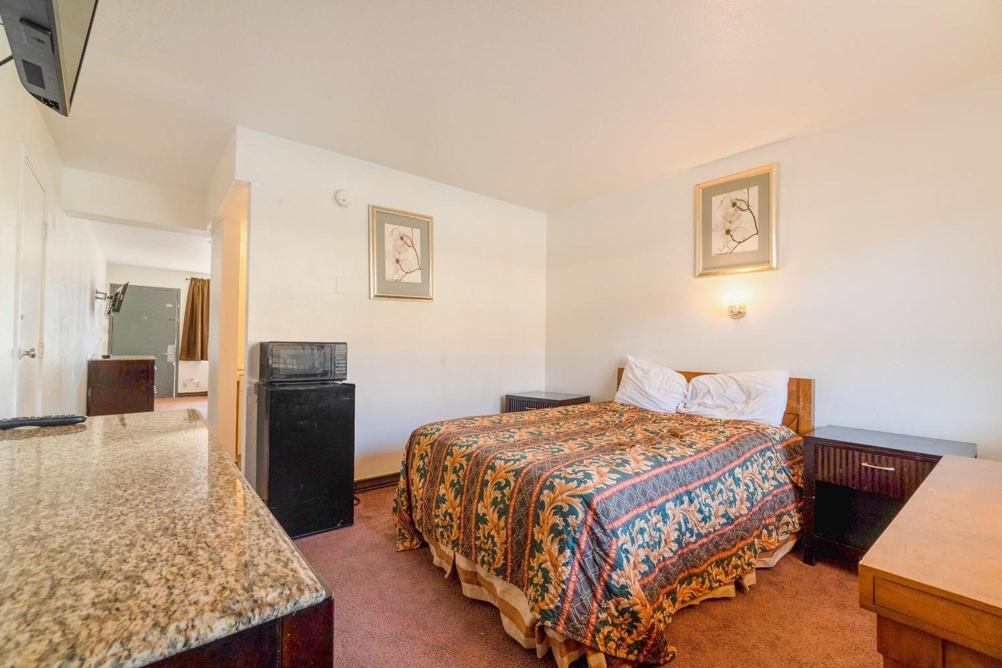 Castle Inn & Suites By Oyo Chickasha Eksteriør billede