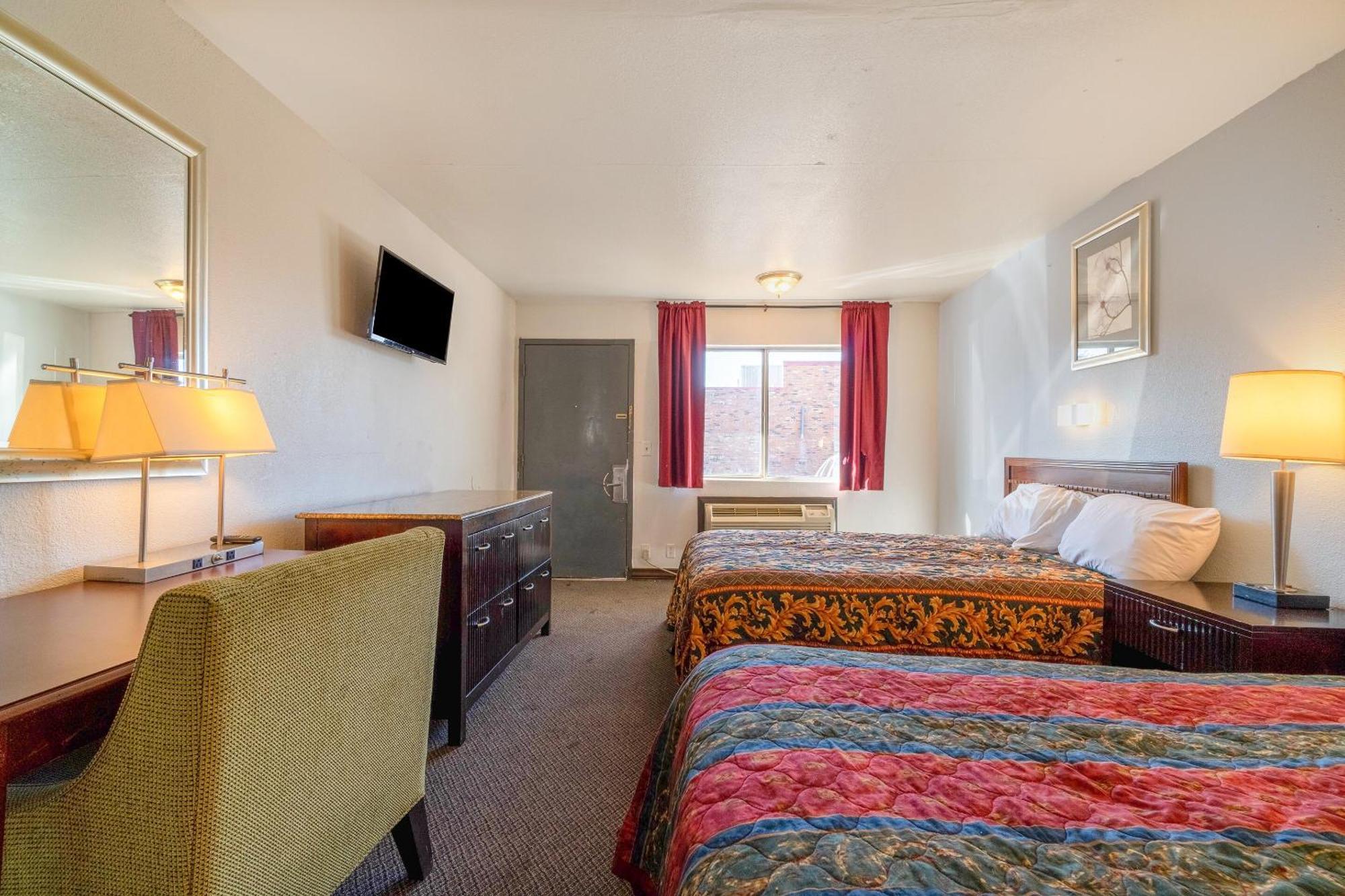 Castle Inn & Suites By Oyo Chickasha Eksteriør billede