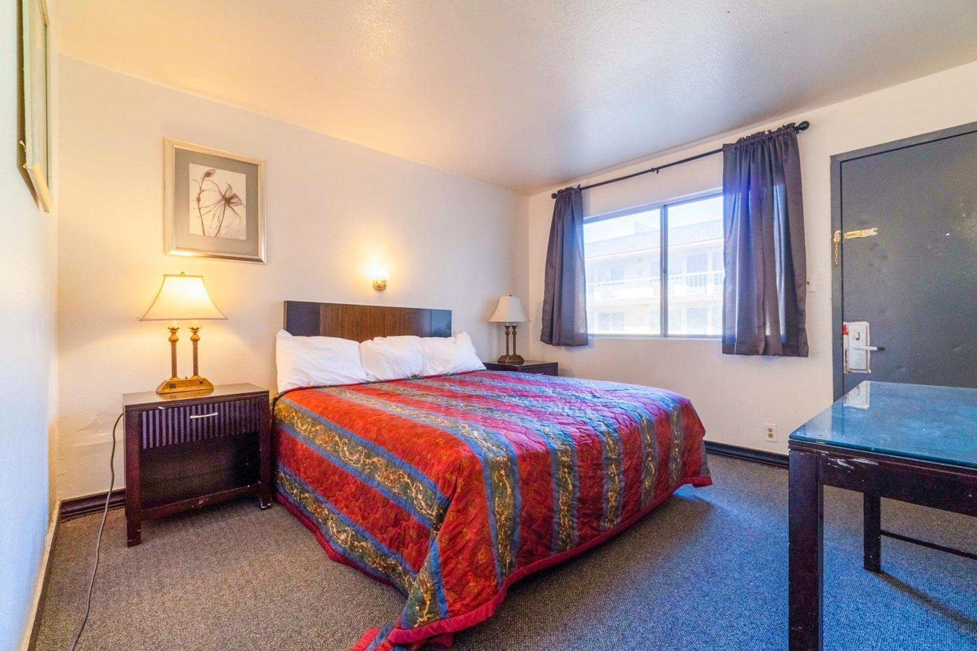 Castle Inn & Suites By Oyo Chickasha Eksteriør billede
