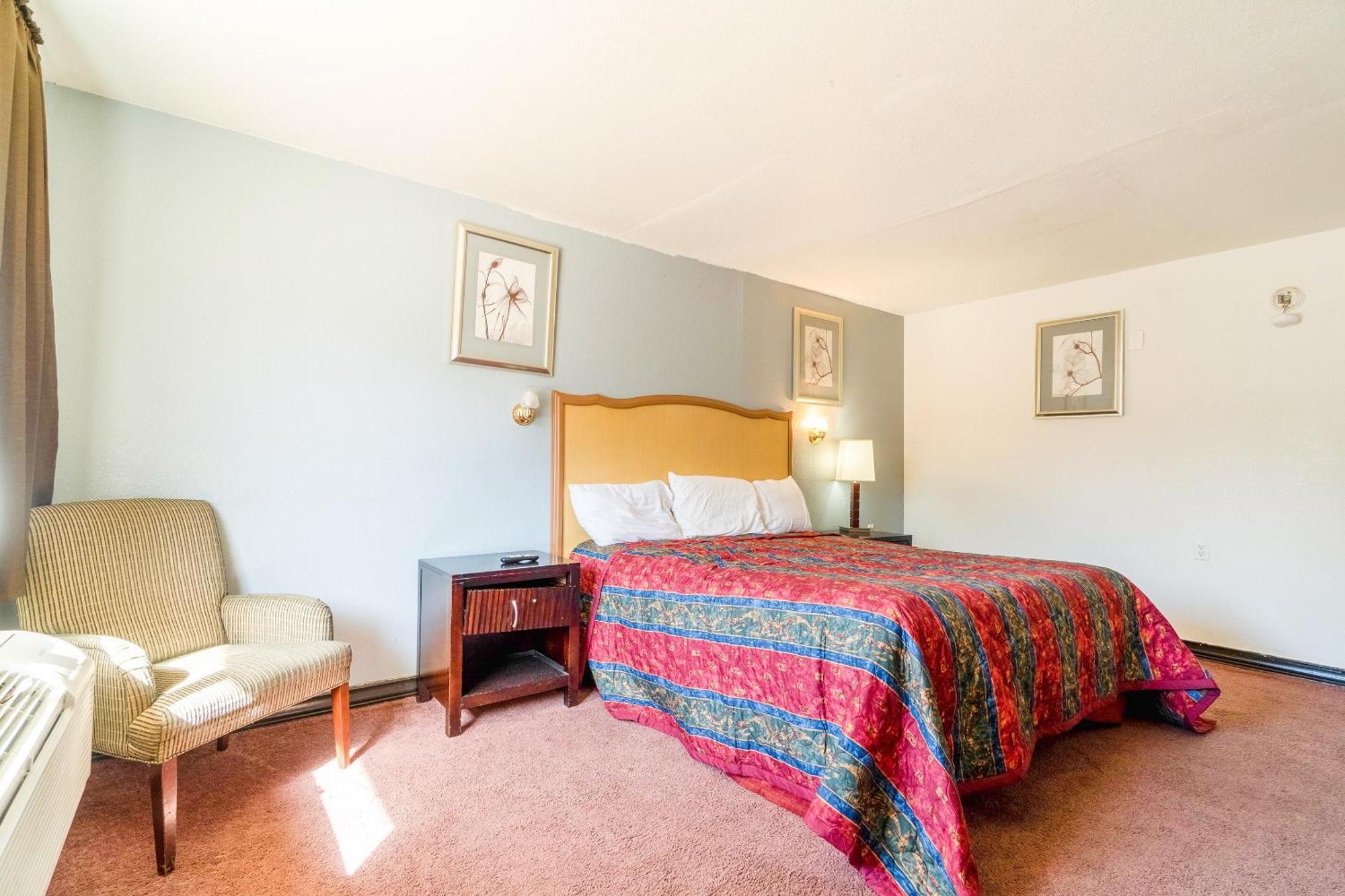 Castle Inn & Suites By Oyo Chickasha Eksteriør billede
