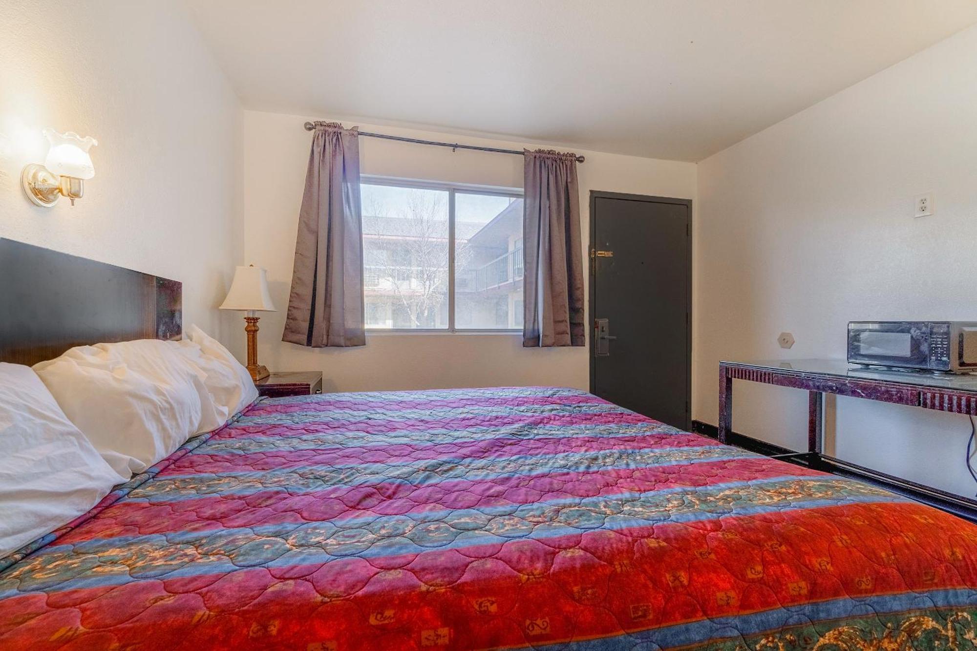 Castle Inn & Suites By Oyo Chickasha Eksteriør billede