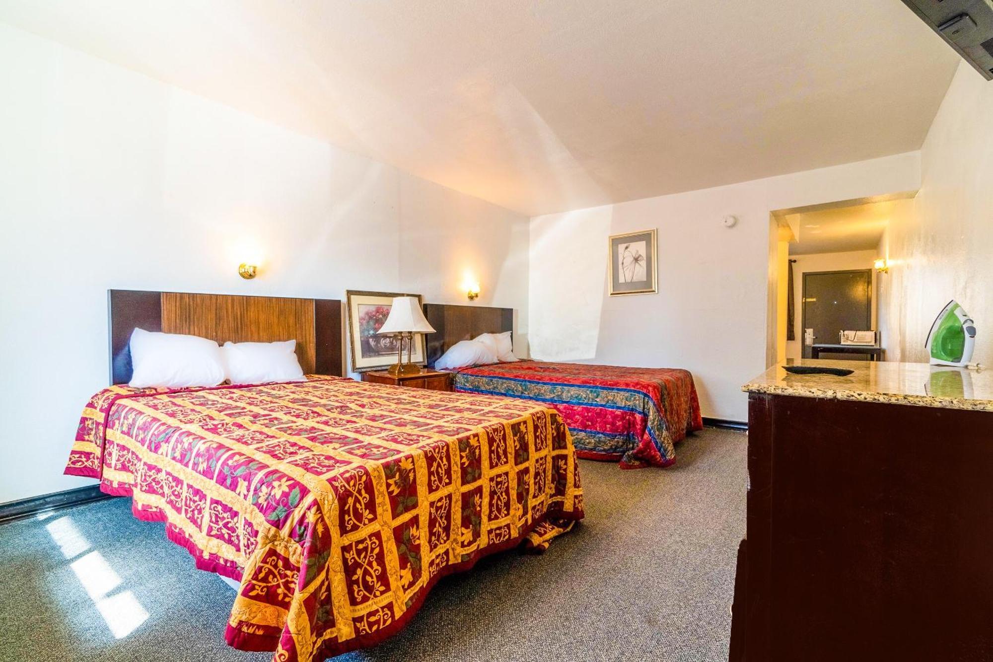 Castle Inn & Suites By Oyo Chickasha Eksteriør billede